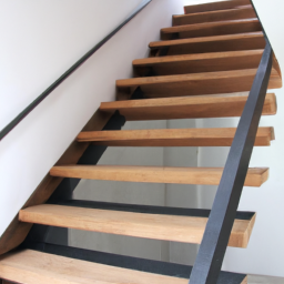 Construire un Escalier de Secours Conforme aux Normes Bastia